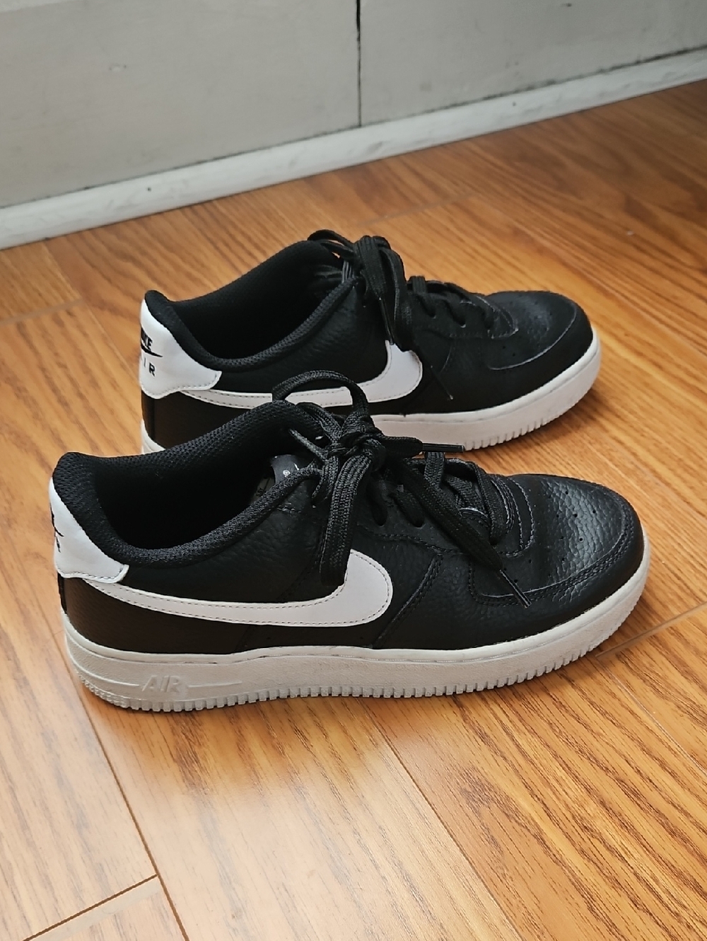 Nike Black and White Low-Top Sneakers